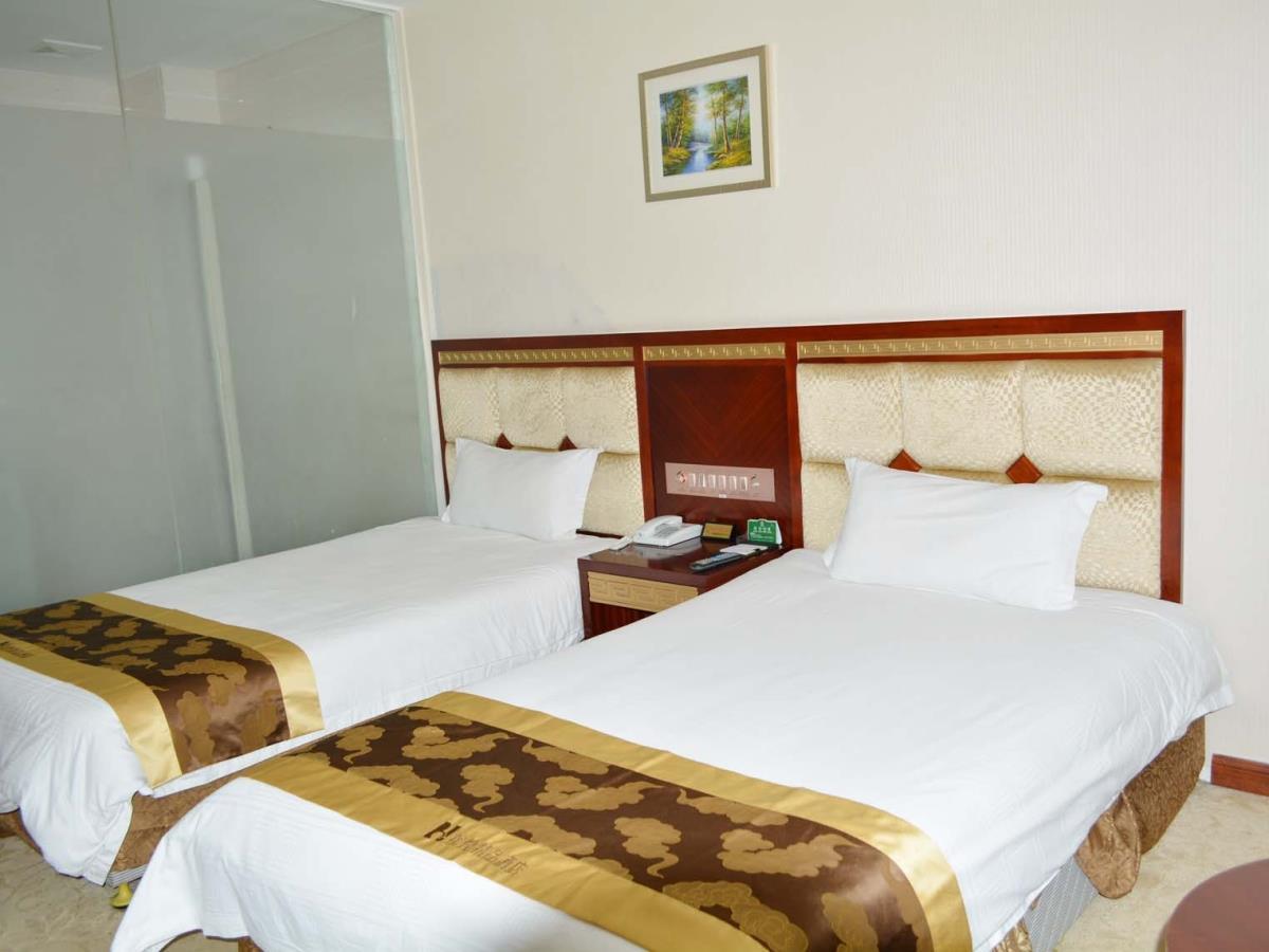 Greentree Alliance Guangxi Hezhou Babu District Lingfeng Square Hotel Zewnętrze zdjęcie