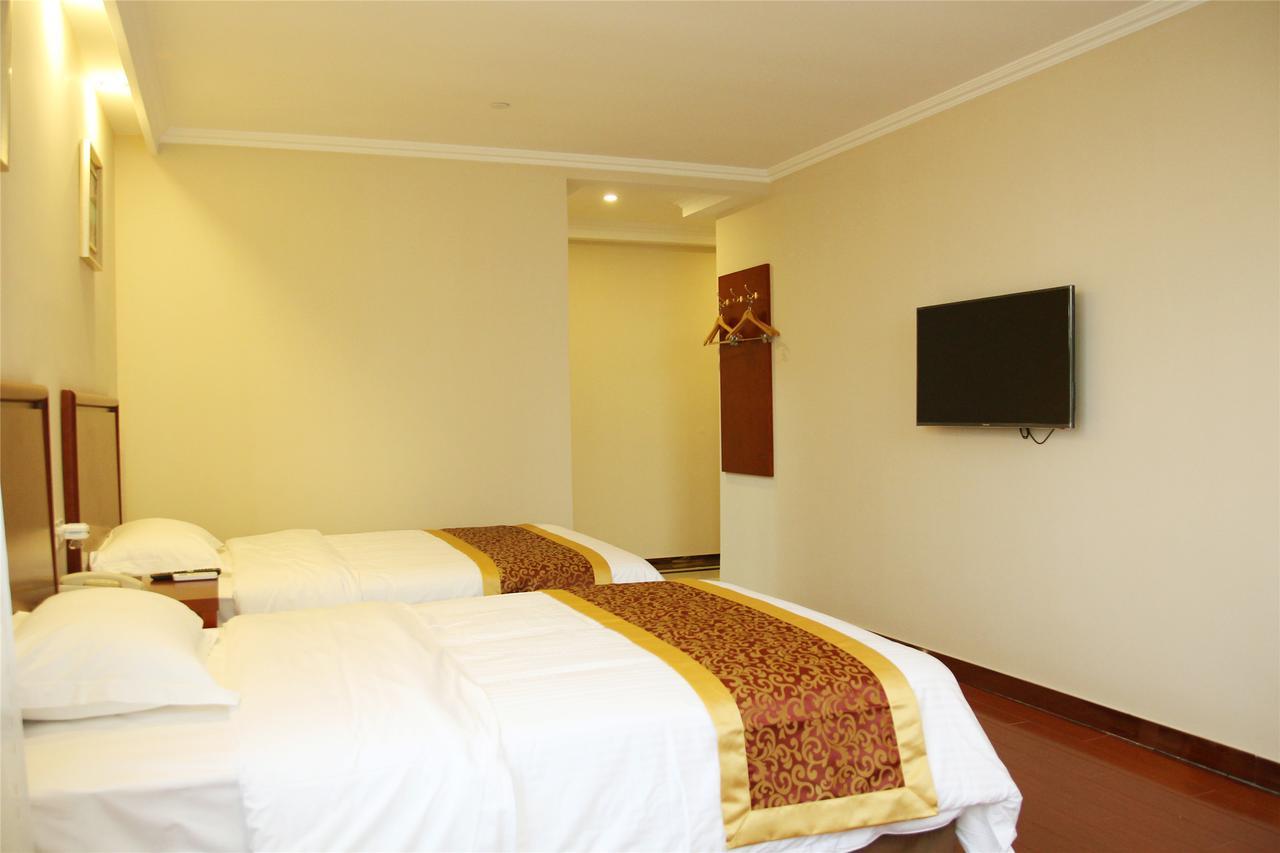 Greentree Alliance Guangxi Hezhou Babu District Lingfeng Square Hotel Zewnętrze zdjęcie