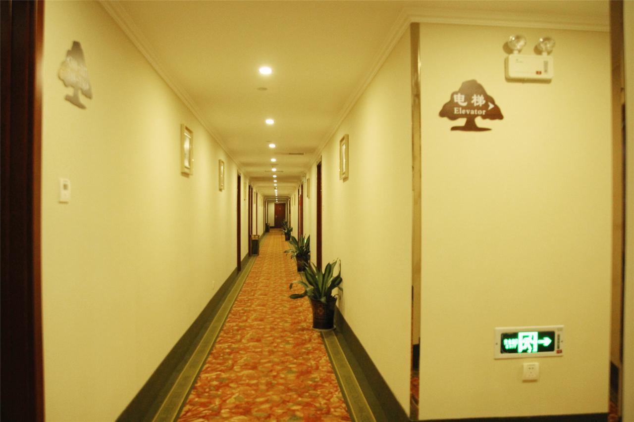 Greentree Alliance Guangxi Hezhou Babu District Lingfeng Square Hotel Zewnętrze zdjęcie
