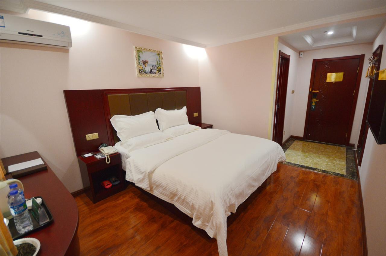 Greentree Alliance Guangxi Hezhou Babu District Lingfeng Square Hotel Zewnętrze zdjęcie