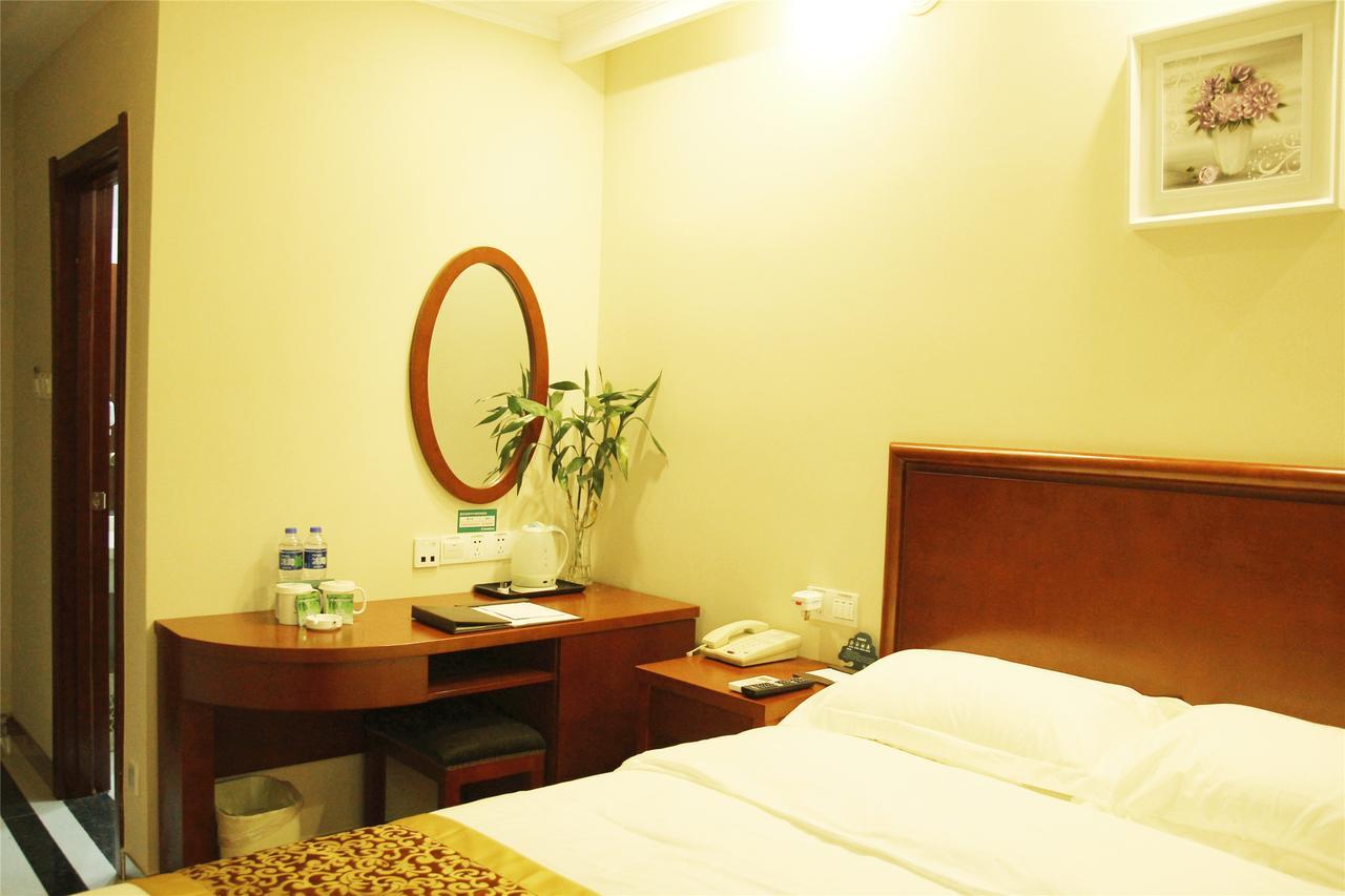 Greentree Alliance Guangxi Hezhou Babu District Lingfeng Square Hotel Zewnętrze zdjęcie